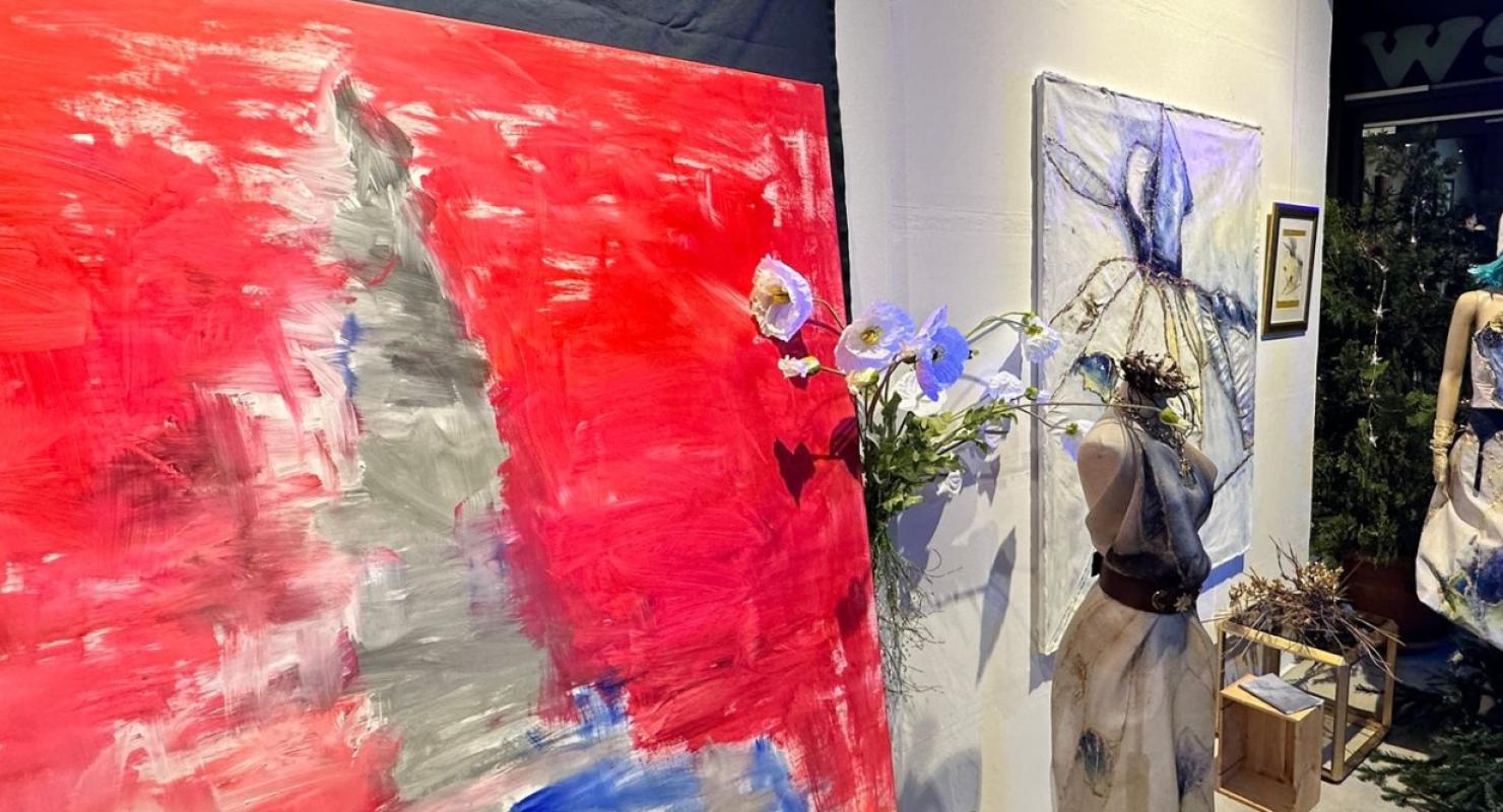 Pretty Little Art Studio - Upcycled Fashion in Zurich