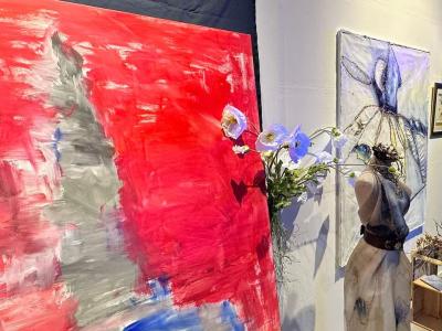 Pretty Little Art Studio - Upcycled Fashion in Zurich