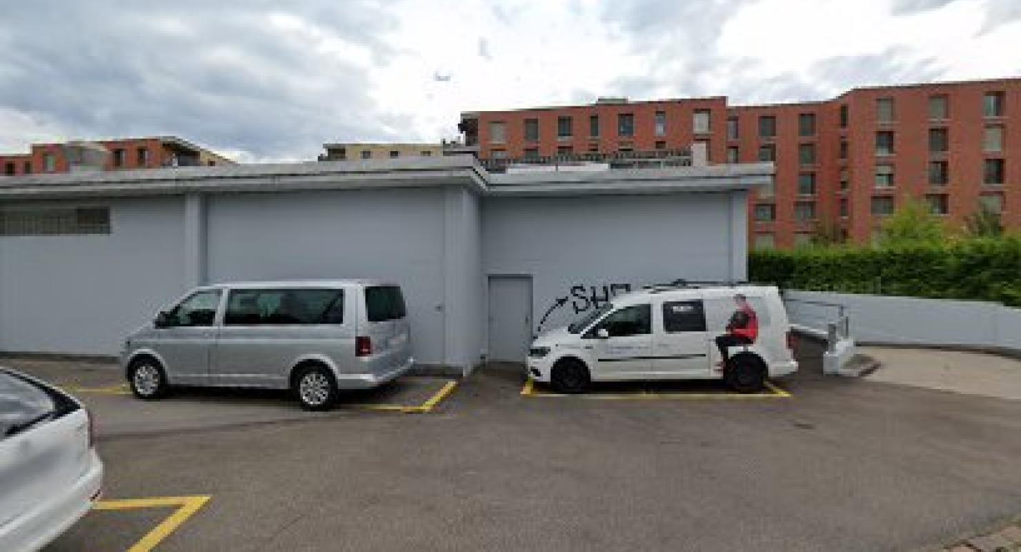 Lunos-Clothing - Upcycled Fashion in Zurich