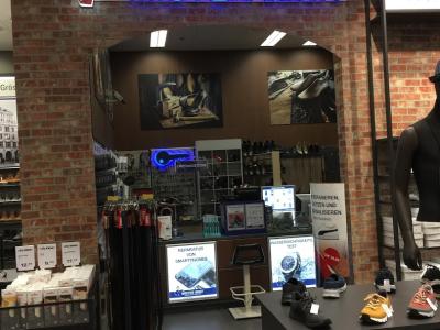 MISTER MINIT Zürich St. Annahof - Second-hand Clothing in Zurich