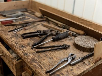 Shoe workshop De Santis - Second-Hand-Kleidung in Zürich