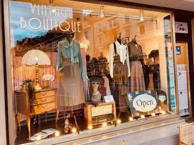 PowderRoom Vintage Boutique - Abbigliamento di seconda mano a Zurigo
