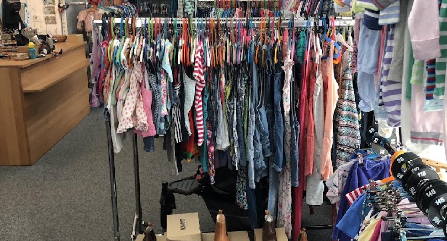 Sternli GmbH - Second-Hand-Kleidung in Zürich