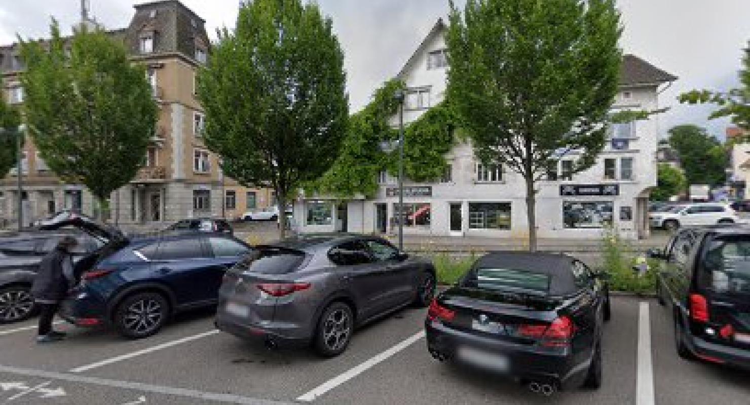 Express Änderungsschneiderei Azizi - Upcycled Fashion in Zurich