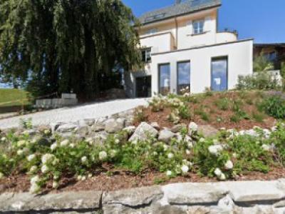 STICH HALTIG Couture - Upcycling-Mode in Zürich