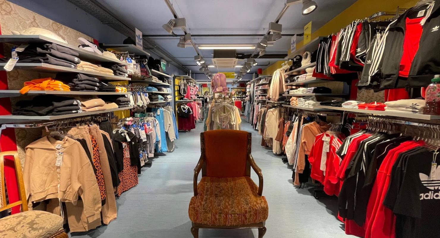 Metro store - Winterthur - Second-hand Clothing in Zurich