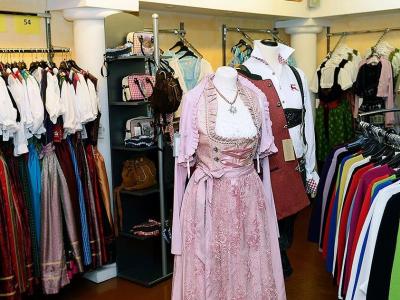 Landhausmode Klauser AG - Second-hand Clothing in Zurich