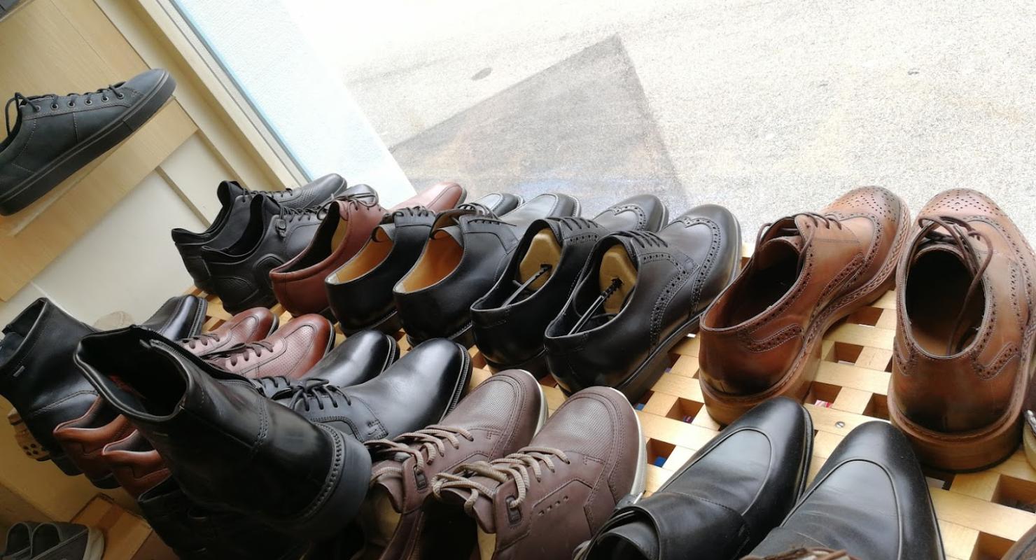 Elia Schuhe und Schuhreparaturen - Second-hand Clothing in Zurich