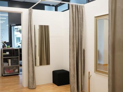 Kleideränderungen Lisa Rinaldi - Repair & Alteration in Zurich