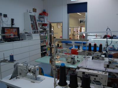 Garderobe Nähatelier-Textilreinigung - Moda upcycled a Zurigo