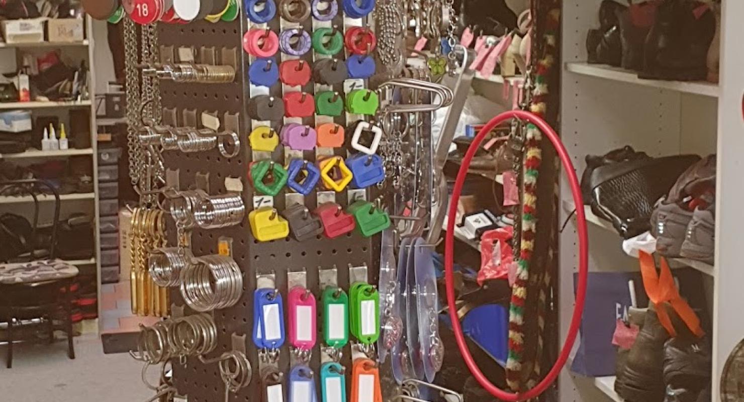 Vincenzo Marinaccio - Abbigliamento di seconda mano in Zurigo