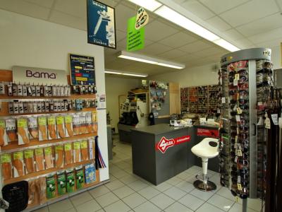 Schumacherei La Scarpa Da Peppe - Second-hand Clothing in Zurich