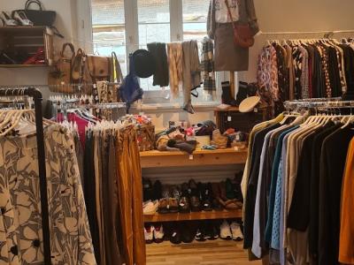 Frau Fabrique Secondhand Boutique - Vêtements de seconde main à Zurich