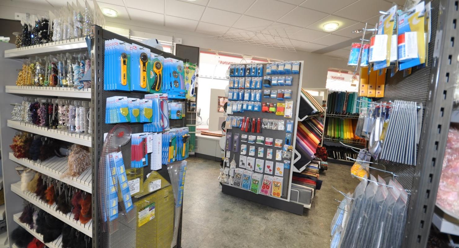 Bolli Textilwaren AG - Modestoffe, Mercerie, Nähcenter - Repair & Alteration in Zurich