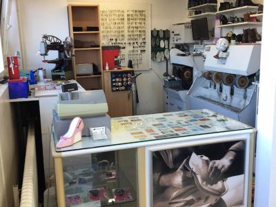 Schuhmacherei Maestro Subito - Second-hand Clothing in Zurich