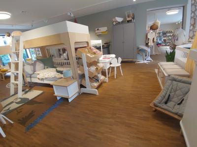 Snowflake kindermoebel concept store - Second-Hand-Kleidung in Zürich