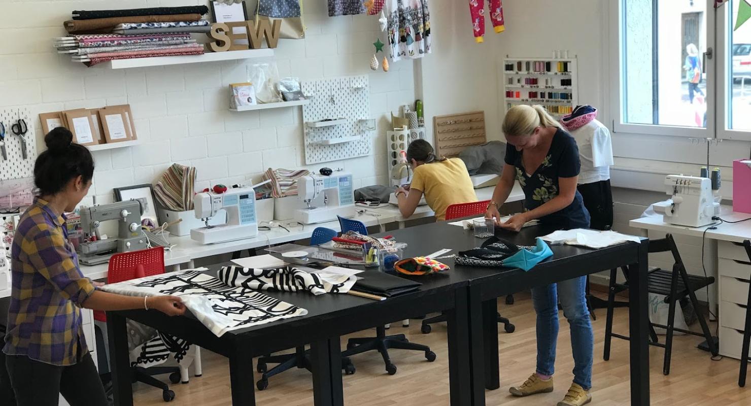 Crafty Hands - Sewing & Craft Studio - Riparazione e modifica in Zurigo