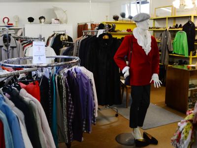 Brockenhaus Frauenverein Küsnacht - Second-Hand-Kleidung in Zürich