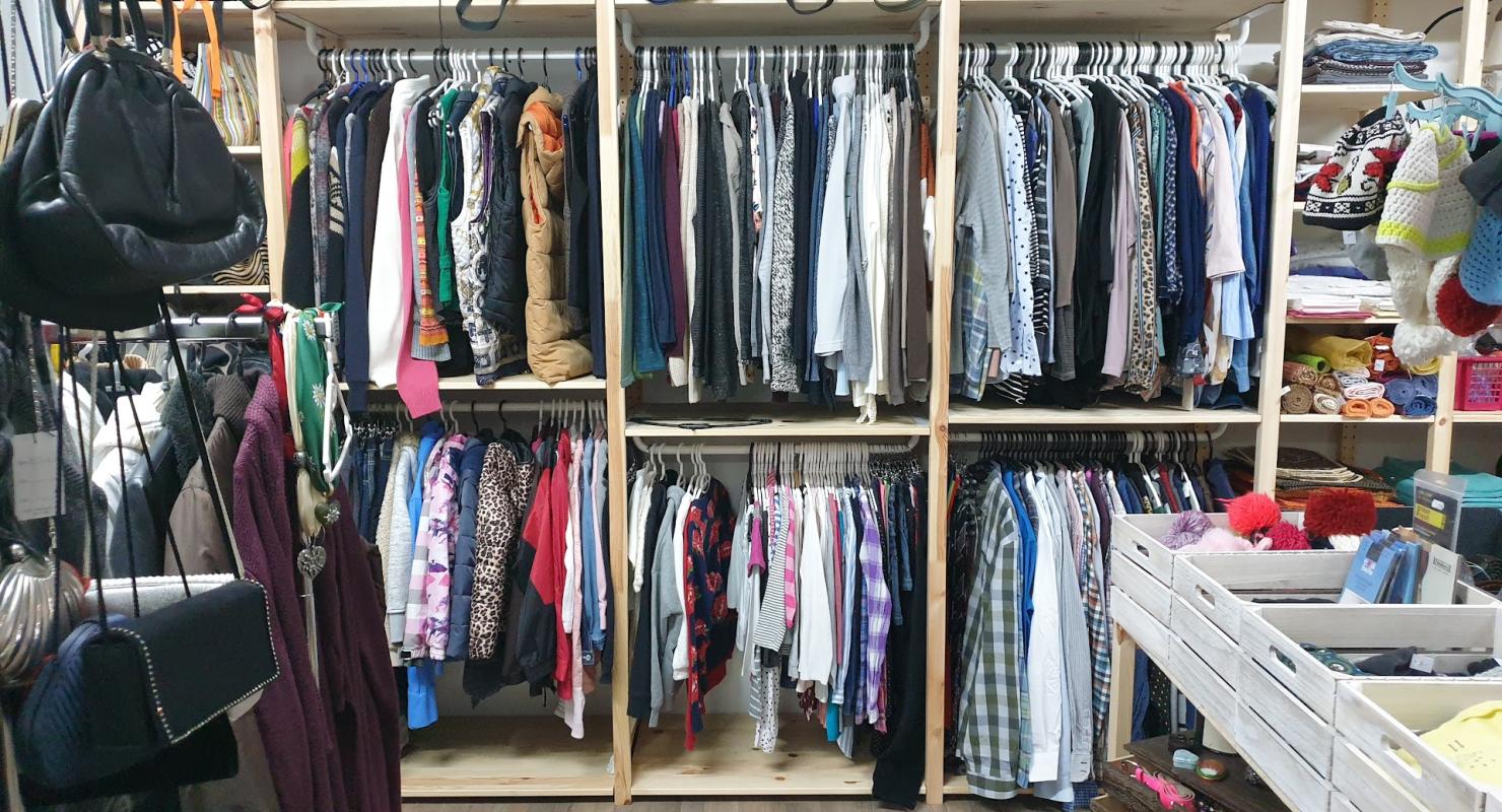 Brian's Flohmi Shop - Second-hand Clothing in Zurich