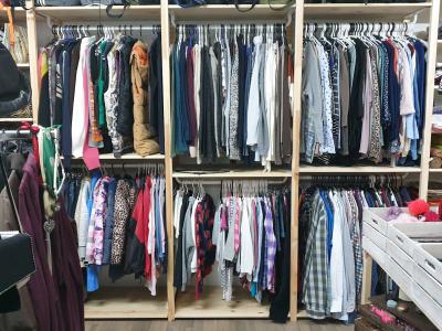 Brian's Flohmi Shop - Second-hand Clothing in Zurich