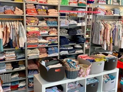 Pompons - Second-hand Clothing in Zurich