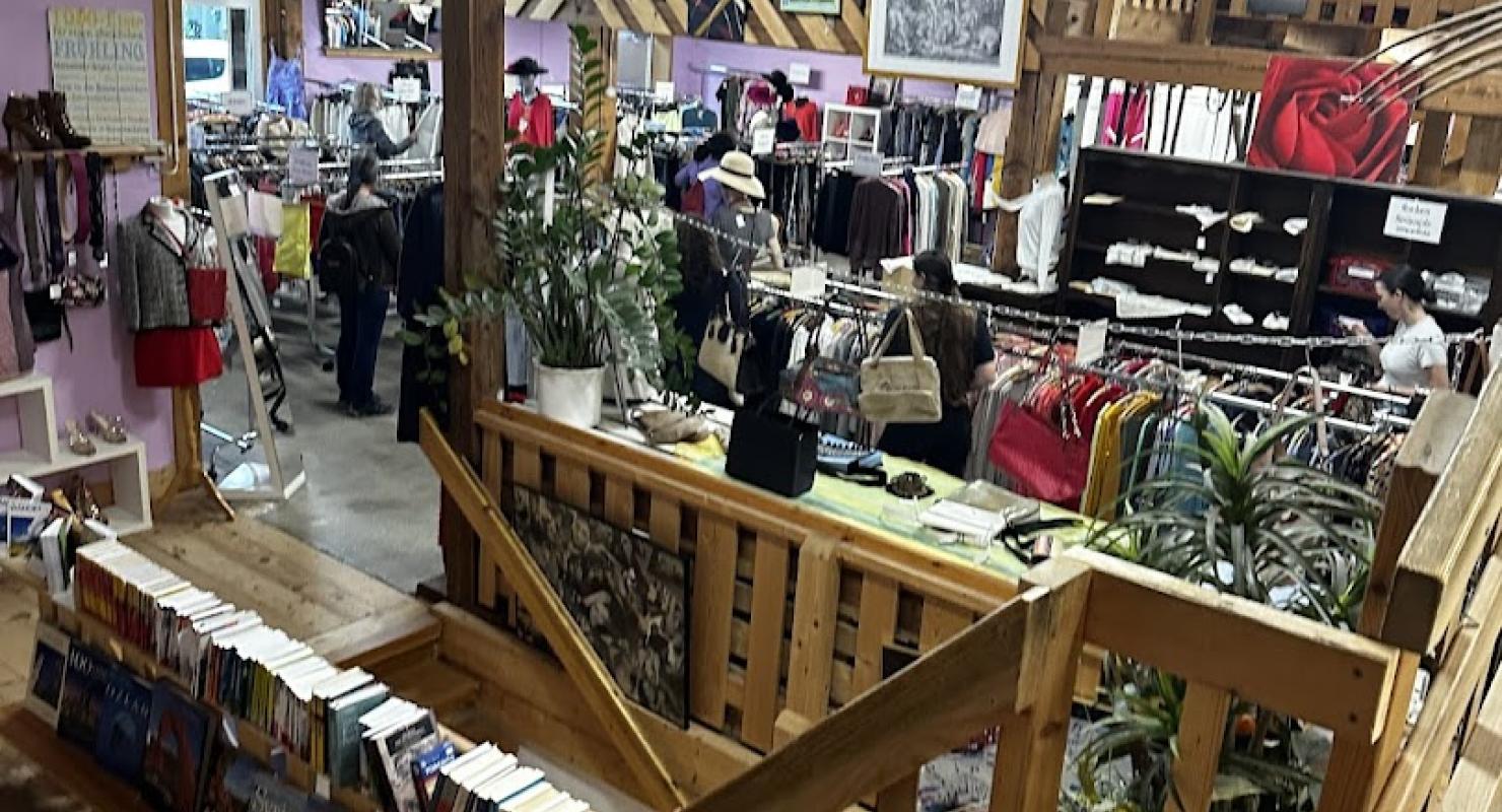 Blaukreuz-Brocki Bülach - Vêtements de seconde main in Zurich