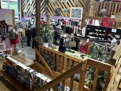 Blaukreuz-Brocki Bülach - Second-Hand-Kleidung in Zürich