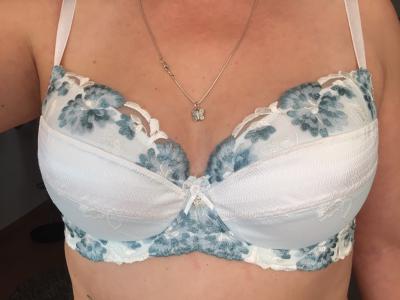 kookoon GmbH - Upcycled Fashion in Zurich