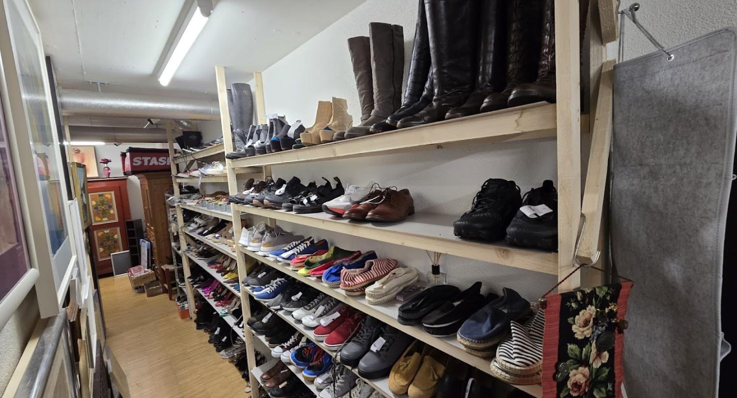 Rüegg Burkhardt KLG - Abbigliamento di seconda mano in Zurigo