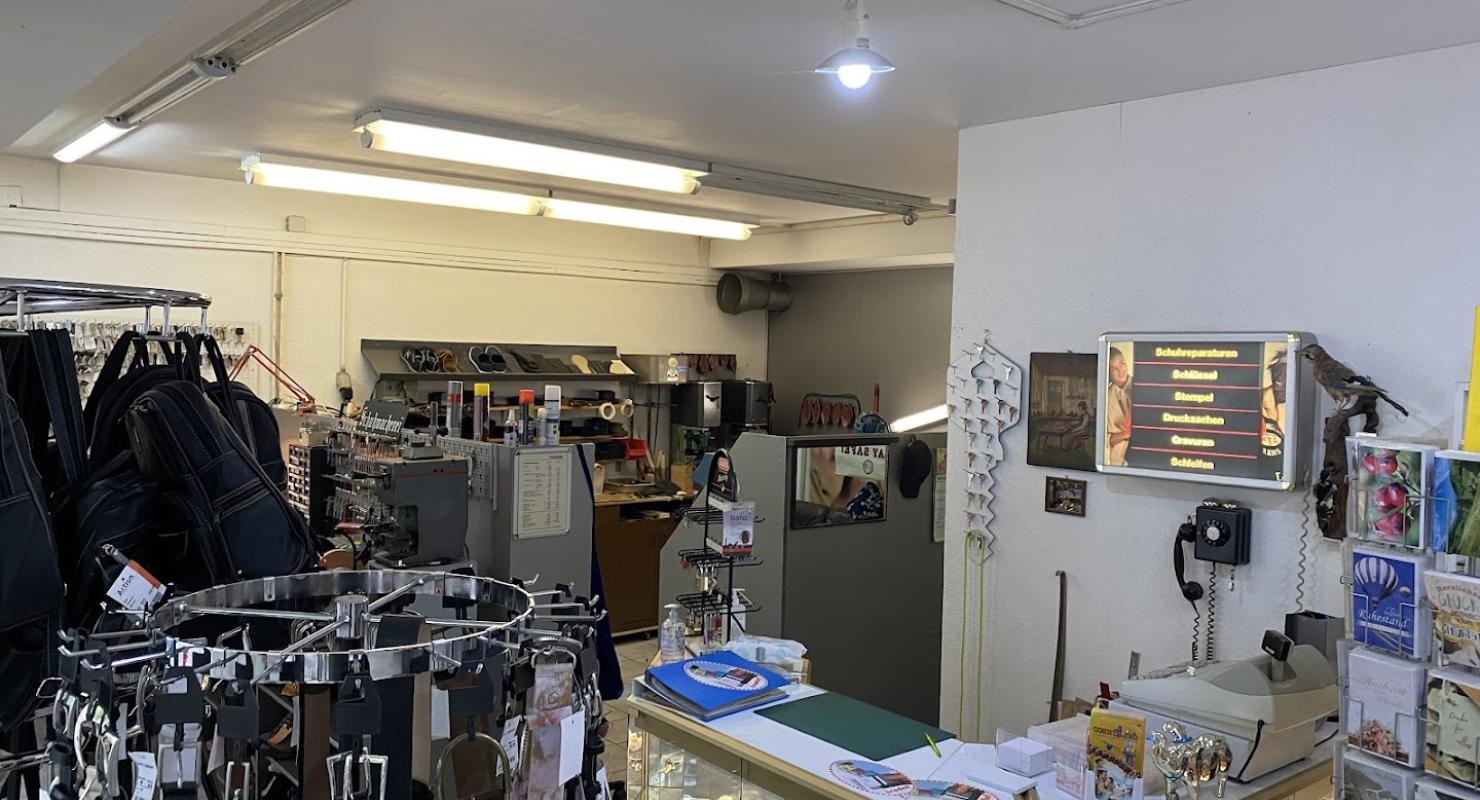 Schuh-Service - Vêtements de seconde main in Zurich