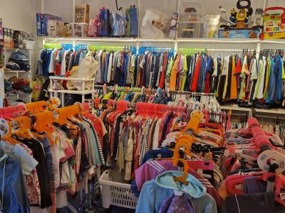 KiNDERSHOP ZWERGLi - Börse mit Stil - Second-hand Clothing in Zurich