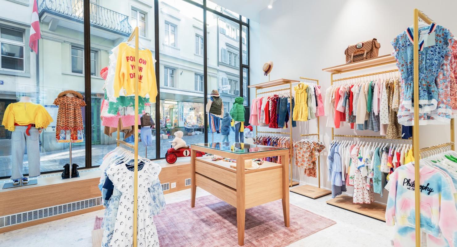 Ballon Rouge - by Maison Gassmann - Abbigliamento di seconda mano in Zurigo