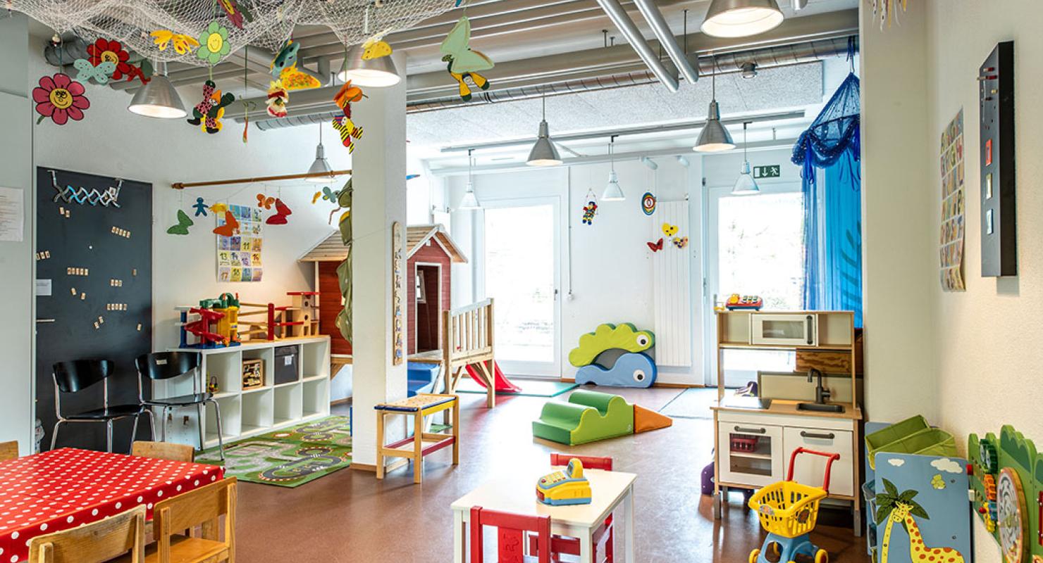 Familienzentrum Regensbergstrasse des Vereins ELCH für Eltere & Chind - Second-hand Clothing in Zurich