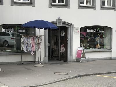 LOGISCH lifestyle GmbH - Second-hand Clothing in Aargau