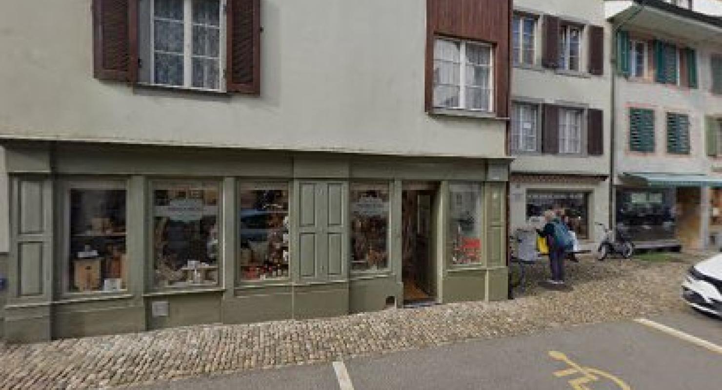 Robert Frank Schuhmacherei - Second-hand Clothing in Basel-Land