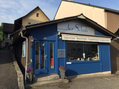 der Schuh gmbh - Second-hand Clothing in Basel-Land