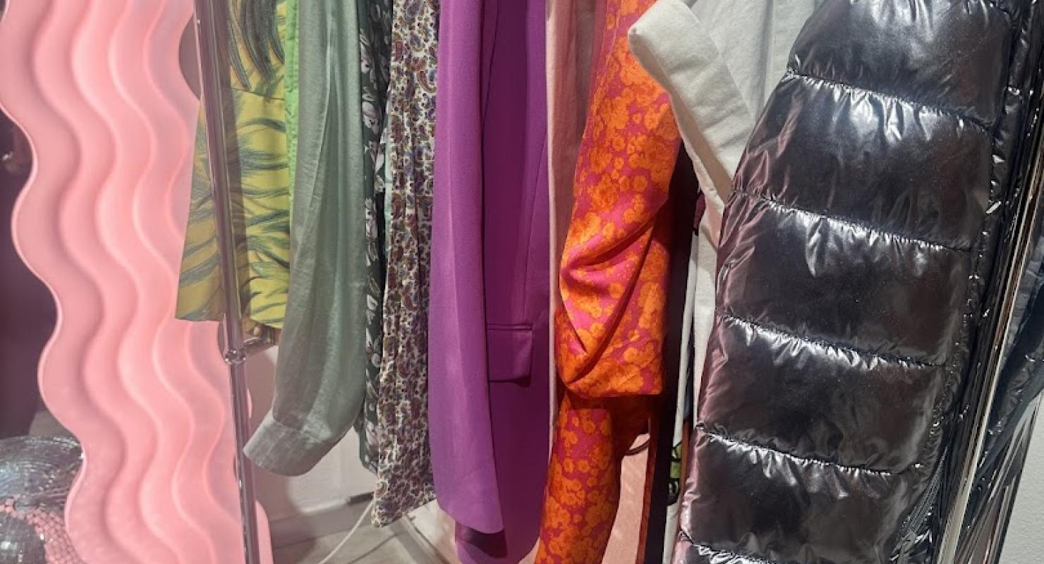 DUE VITE - Second-hand Clothing in Basel-Land