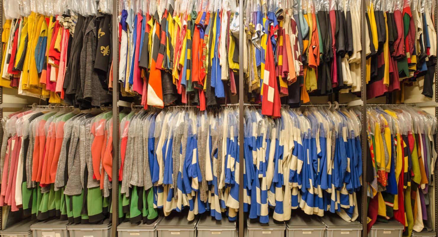 Costume Kaiser AG Kostümverleih - Upcycling-Mode in Basel-Land