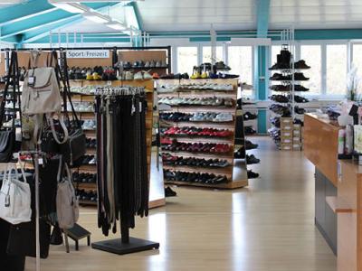 HELVESKO-LadySko-dansko - Fachgeschäft Arisdorf - Bequemschuhe - Second-hand Clothing in Basel-Land