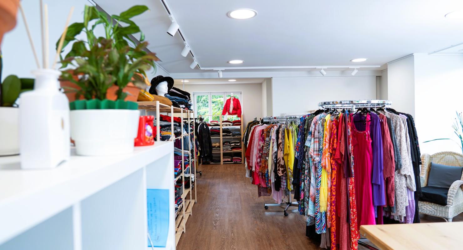 Grandiosa - Secondhand Mode für grosse Grössen / Plus Size ab Grösse 46 - Second-hand Clothing in Basel-Land