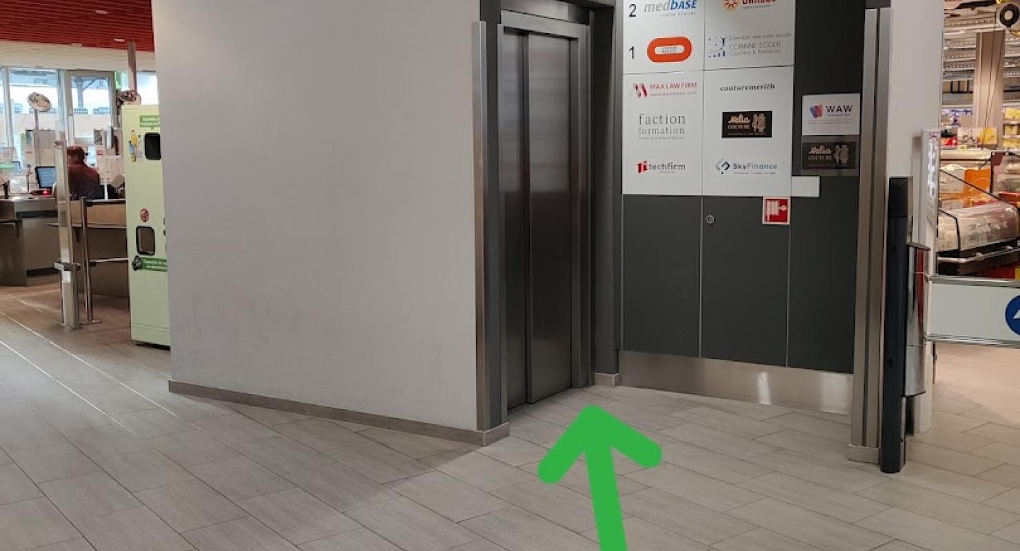 Clinique du vêtement - Upcycled Fashion in Fribourg