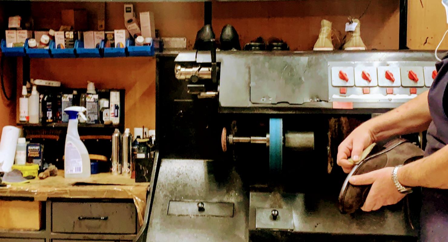 Cordonnerie Migros Gruyère Centre - Second-hand Clothing in Fribourg