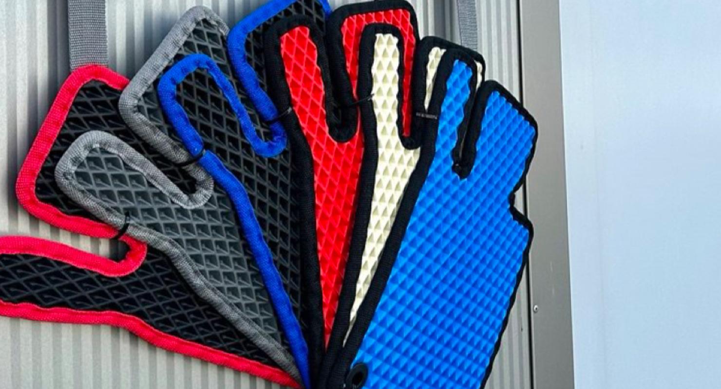 Tapis dans la voiture - Repair & Alteration in Fribourg