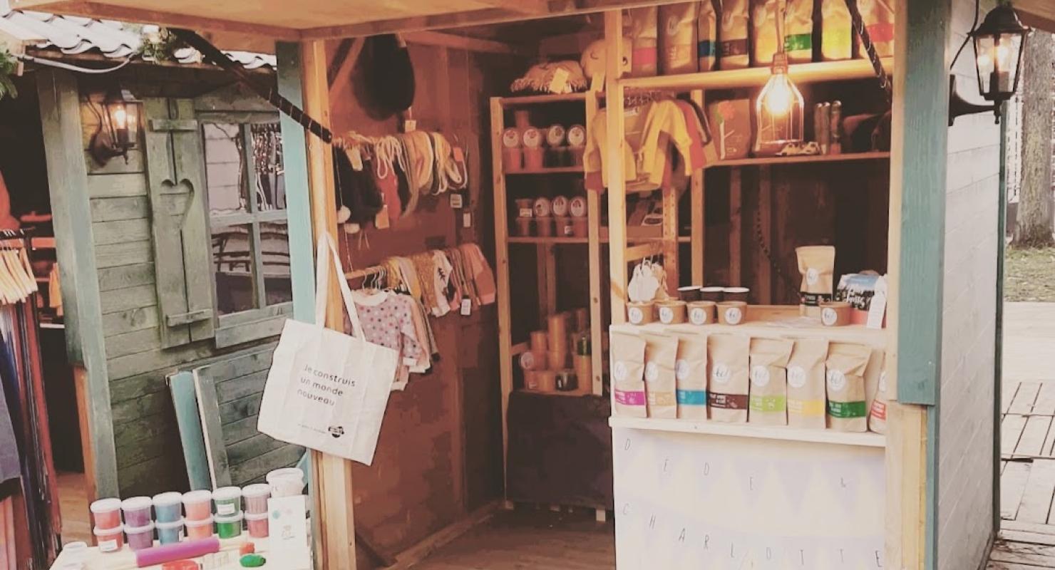 Dédé & Charlotte Concept Store design eco-friendly - Second-hand Clothing in Fribourg