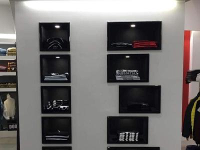 BRONXSTORE.CH - Upcycled Fashion in Basel-Stadt