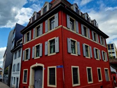 HERRENSTOLZ MASSBEKLEIDUNG - Upcycled Fashion in Basel-Stadt