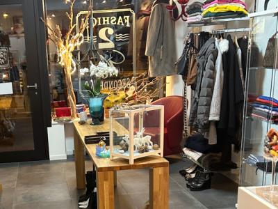Fashion 2 Art Secondhand - Second-hand Clothing in Basel-Stadt