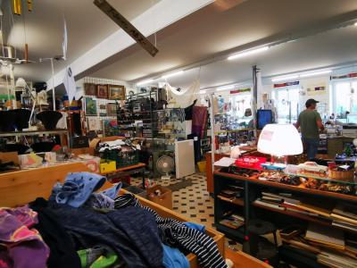 Glubos Brockenbude Verein Kreislauf - Second-hand Clothing in Basel-Stadt