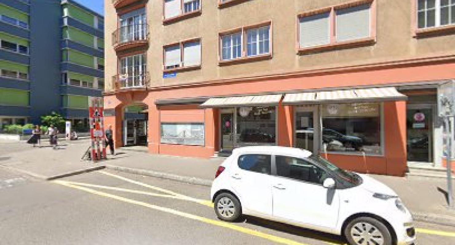 Mrs. Giuseppina Napoli Schneiderei - Upcycling-Mode in Basel-Stadt